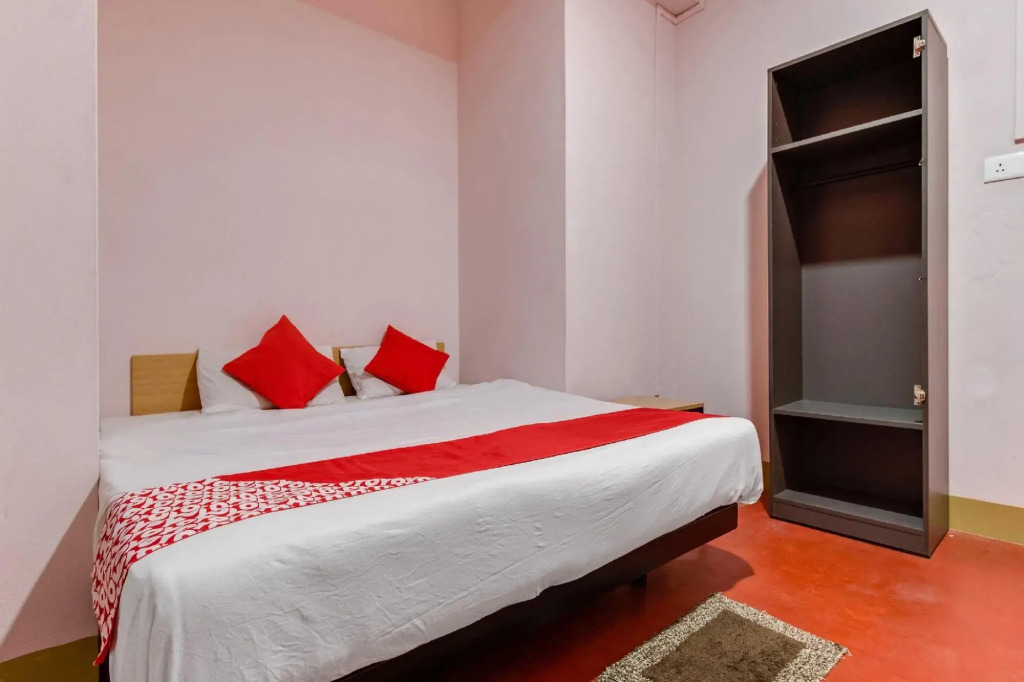 OYO 74137 Wonder Hill Guest House