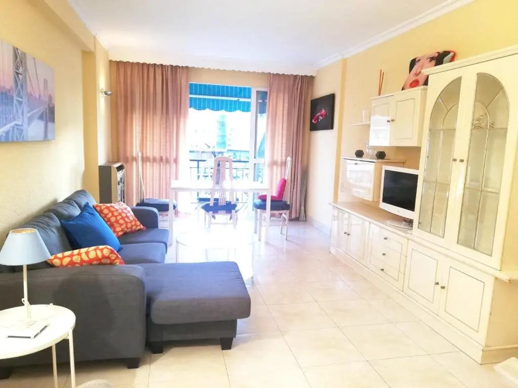 Apartment with 3 bedrooms in Malaga with balcony and WiFi