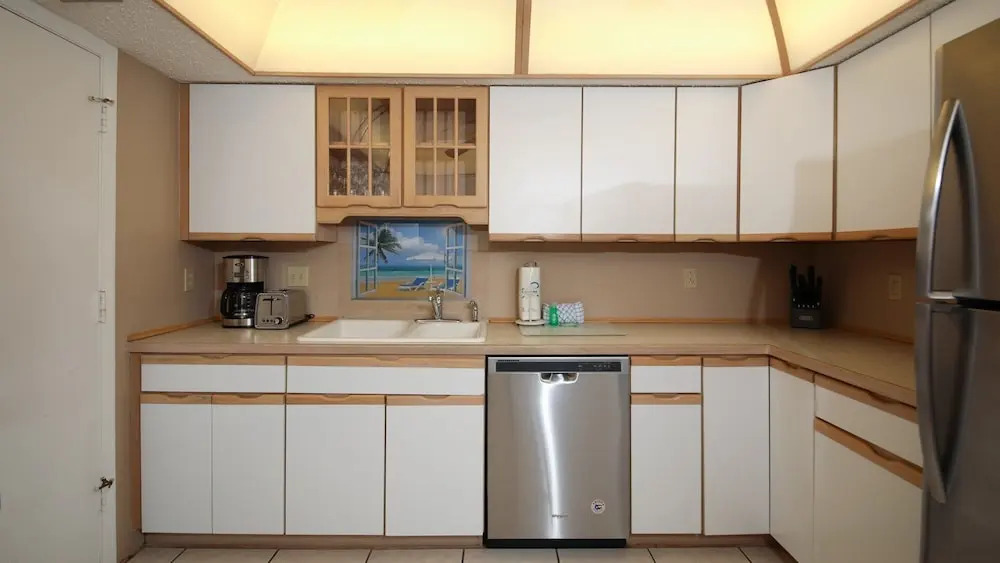 Anchorage Resort 3 Bedroom 3rd Floor Condo With Balcony 0886