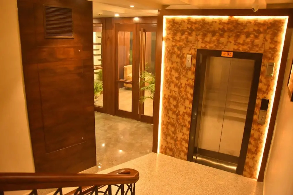 Hotel Abhinav International