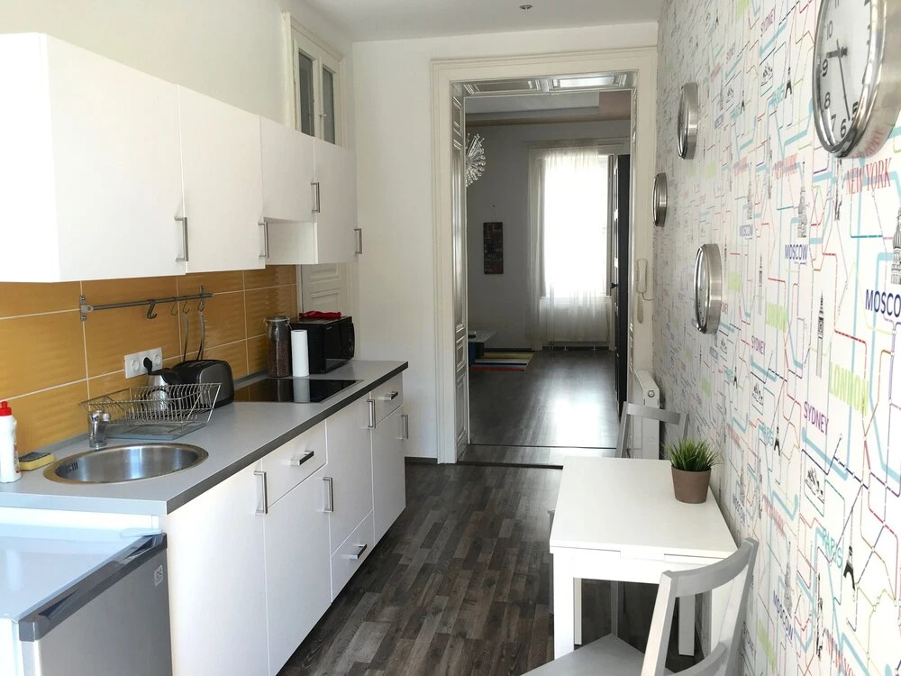 Hi5 Apartments - Ruin Bar District