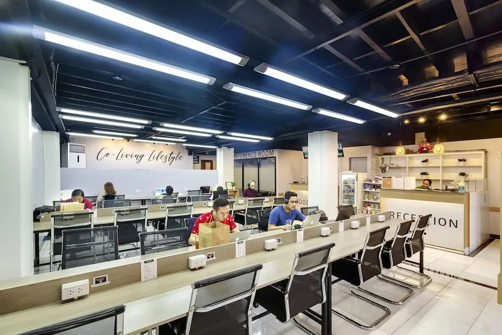 Nomad's Hub Coliving Hostel Cebu