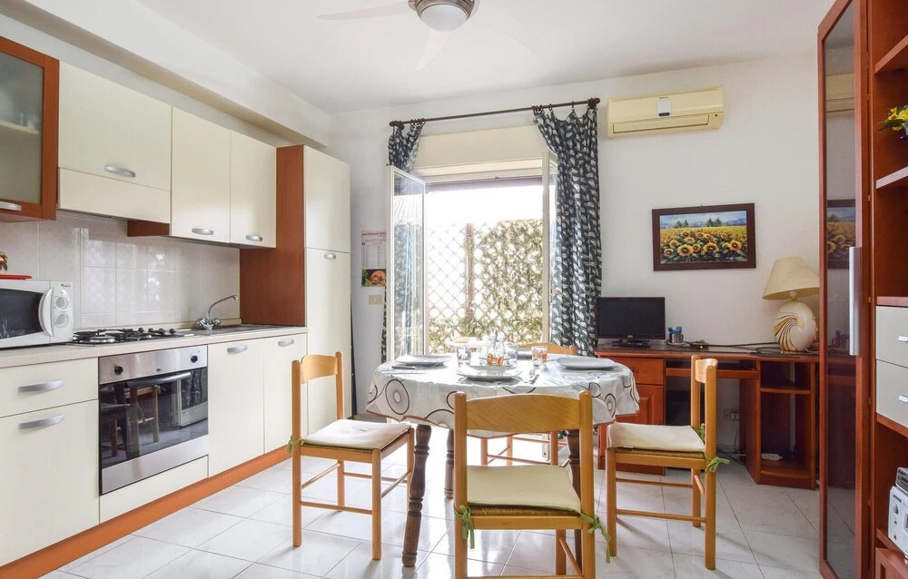 Amazing Apartment in Piedimonte Etneo With 2 Bedrooms and Wifi