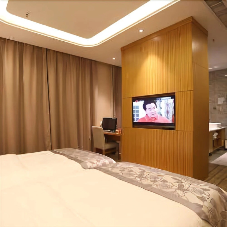 Shangsu Qingxiang Hotel (Yueyanglou Pedestrian Street)