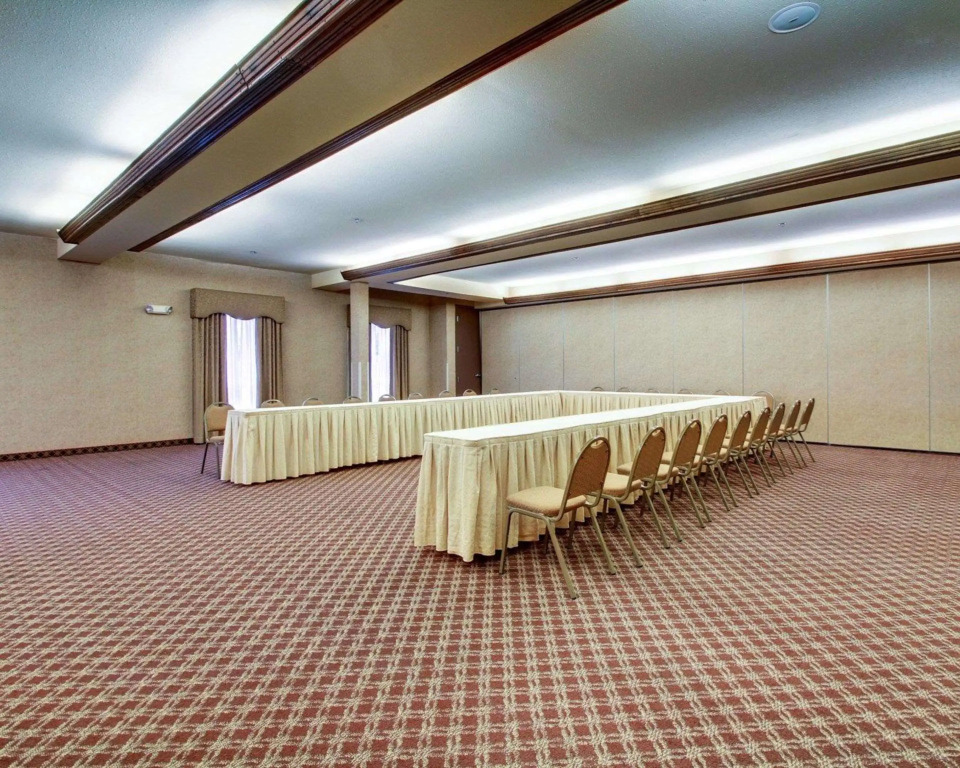 Clarion Suites Vidalia Riverfront