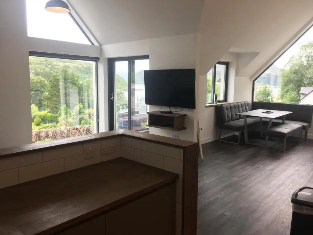 Skyelander Apartments