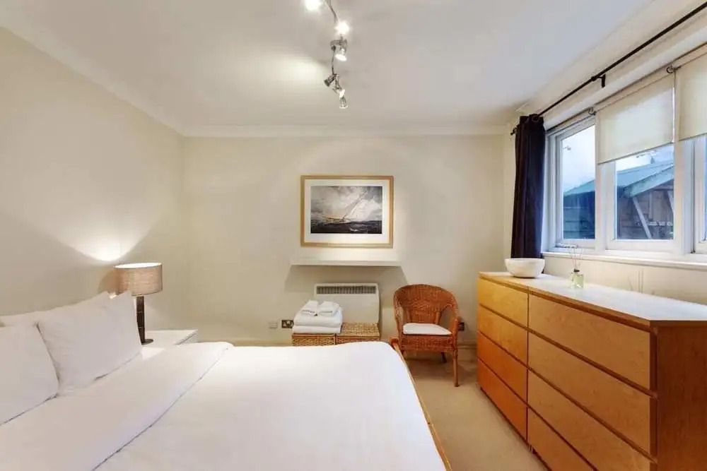 Lovely 1bed W/patio - 10 Mins From Hyde Park
