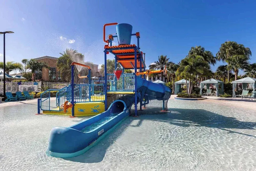 Solara Resort - Luxury 9 Bedroom Homes