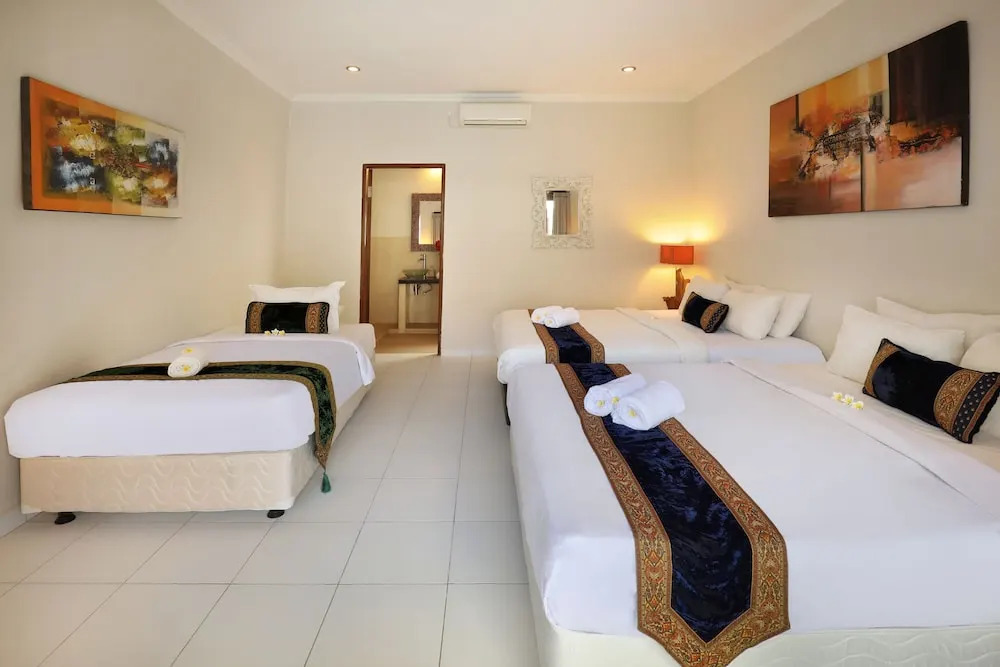 Monaco Complex Four Villas