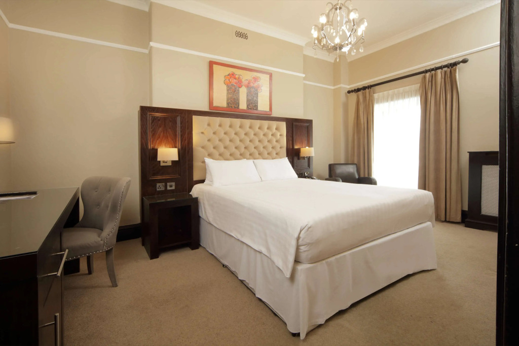 The Victoria Hotel, Bradford by Sunday