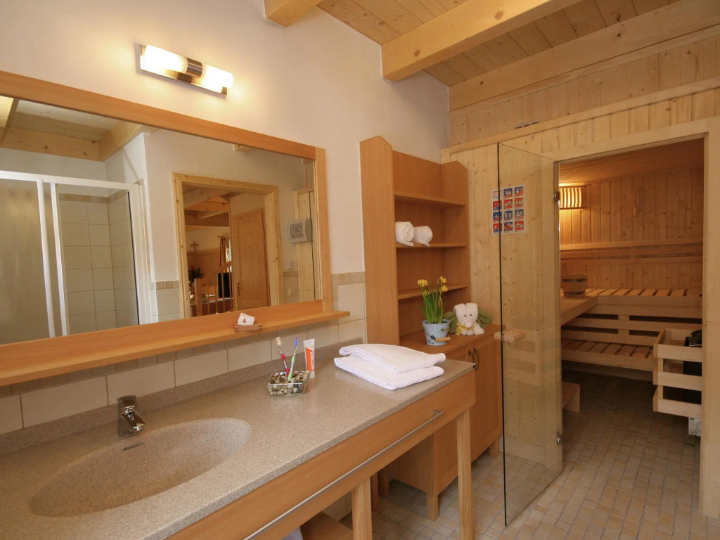 Serene Chalet in Altaussee with Sauna
