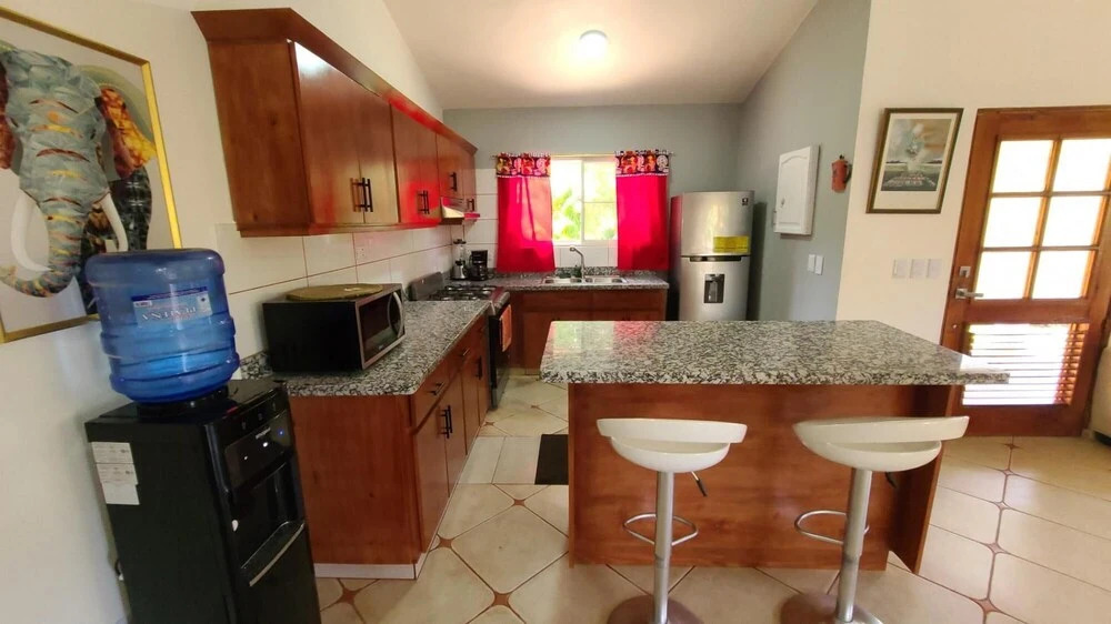 Great 4 Bedroom Getaway Villa With Large Private Pool