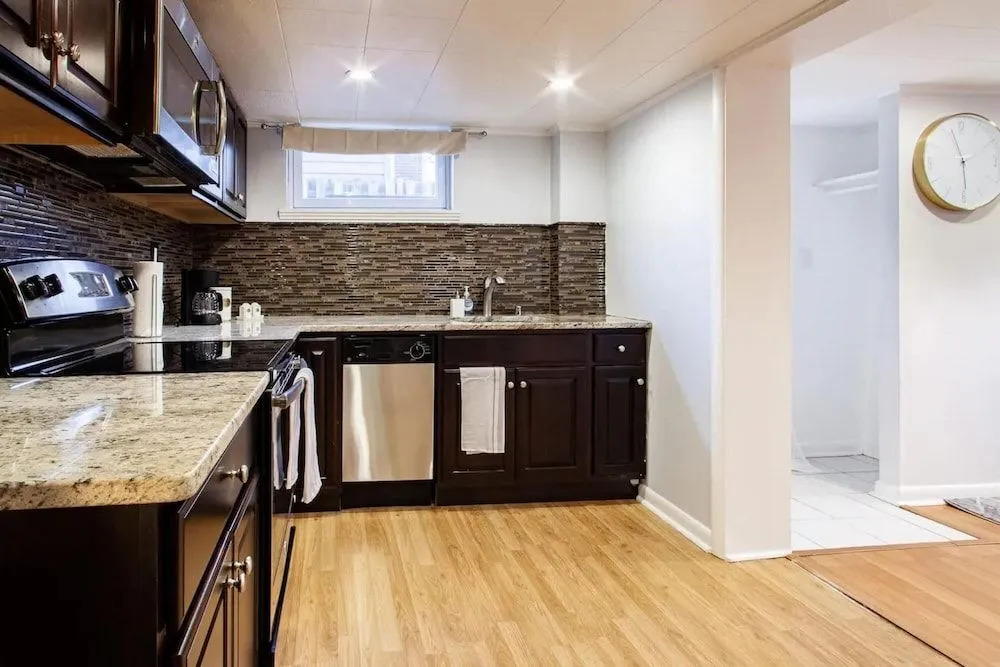 2-br Sanctuary in Quiet Neighborhood Free Parking Patio