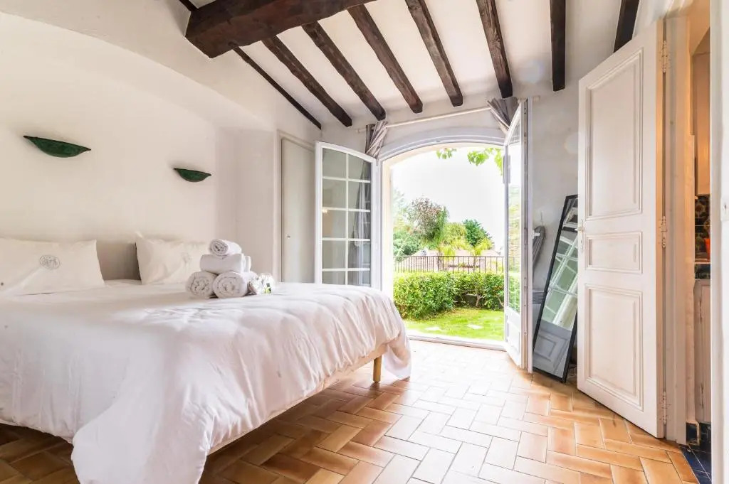 Magnifique Villa, Piscine,5BR à 5 min pied du club 55