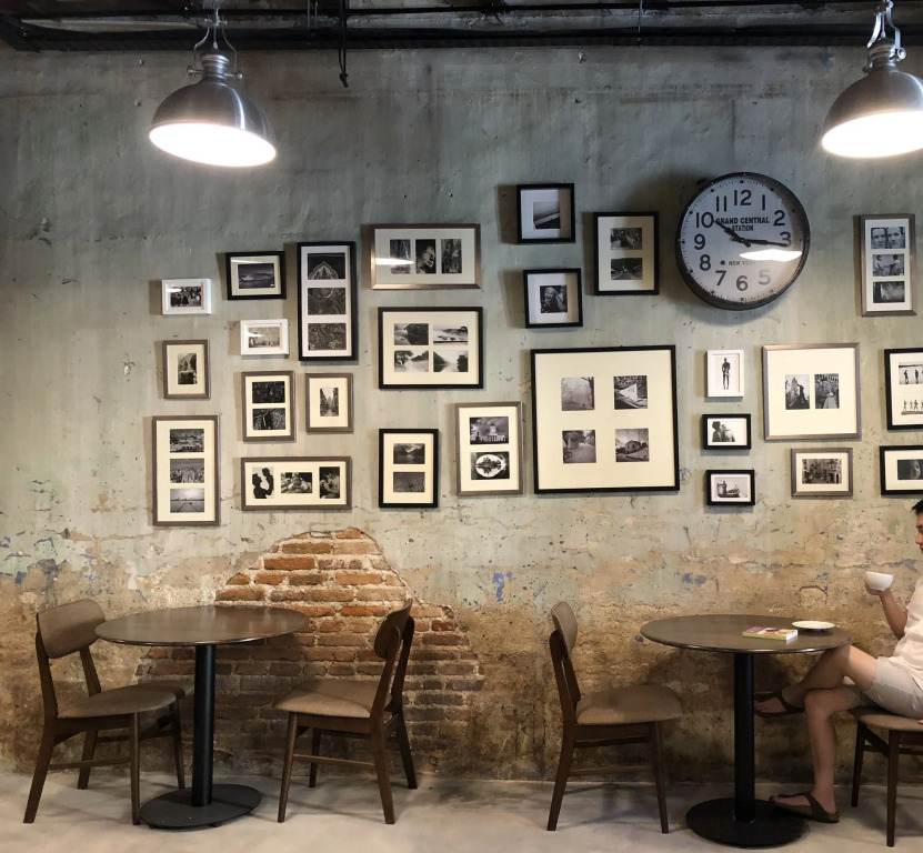 Dé Cafe & Rest House