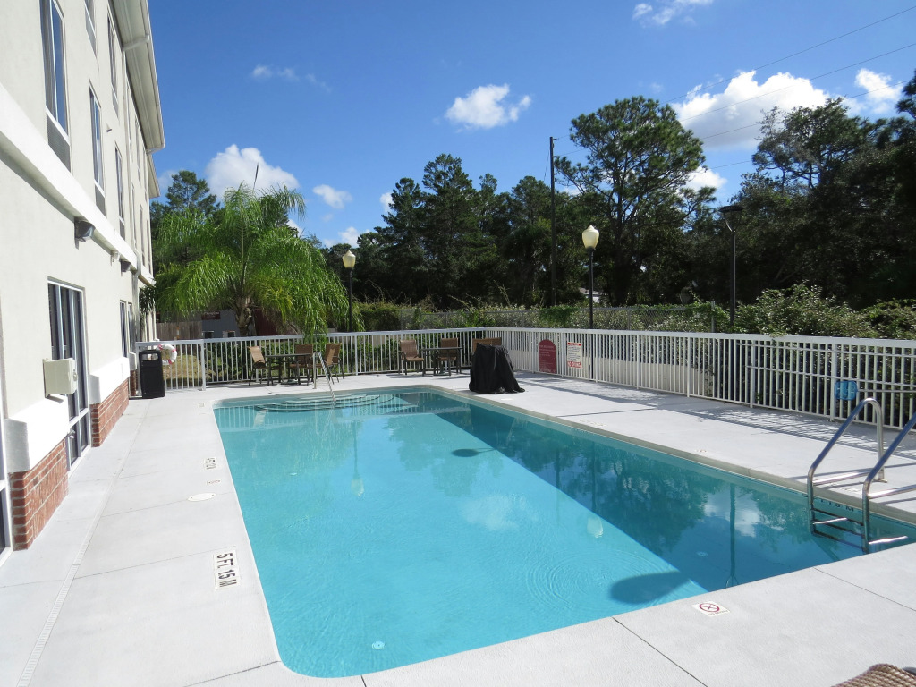 Holiday Inn Express & Suites Spring Hill by IHG