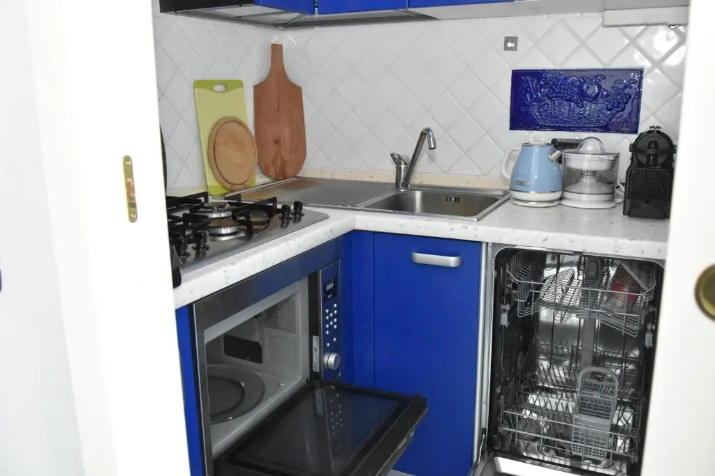 Beach-front boutique apartment Lido 113