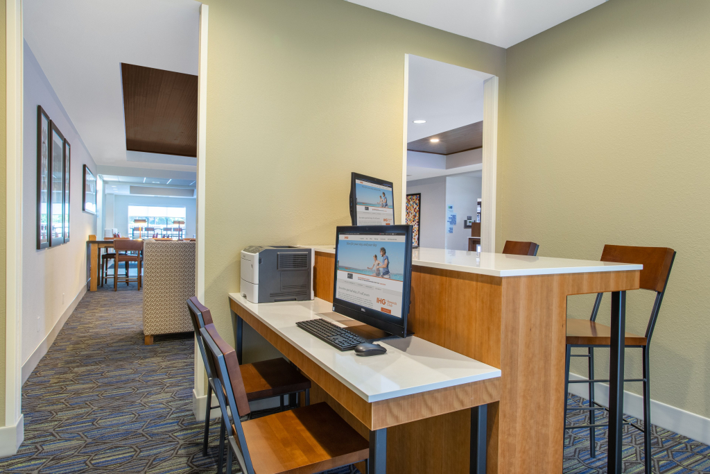 Holiday Inn Express and Suites Silver Springs - Ocala by IHG