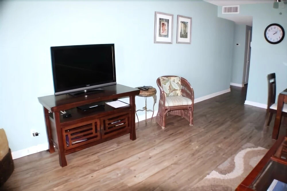 Oceans 56 - 3 Br Condo