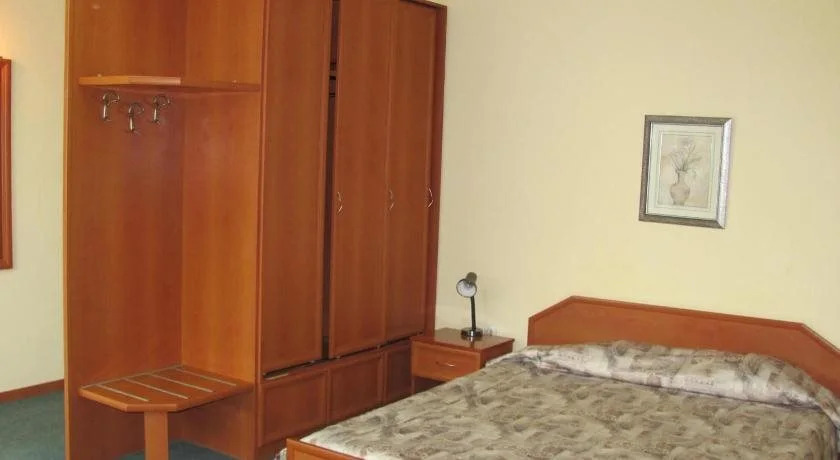 Hotel Ezeroto