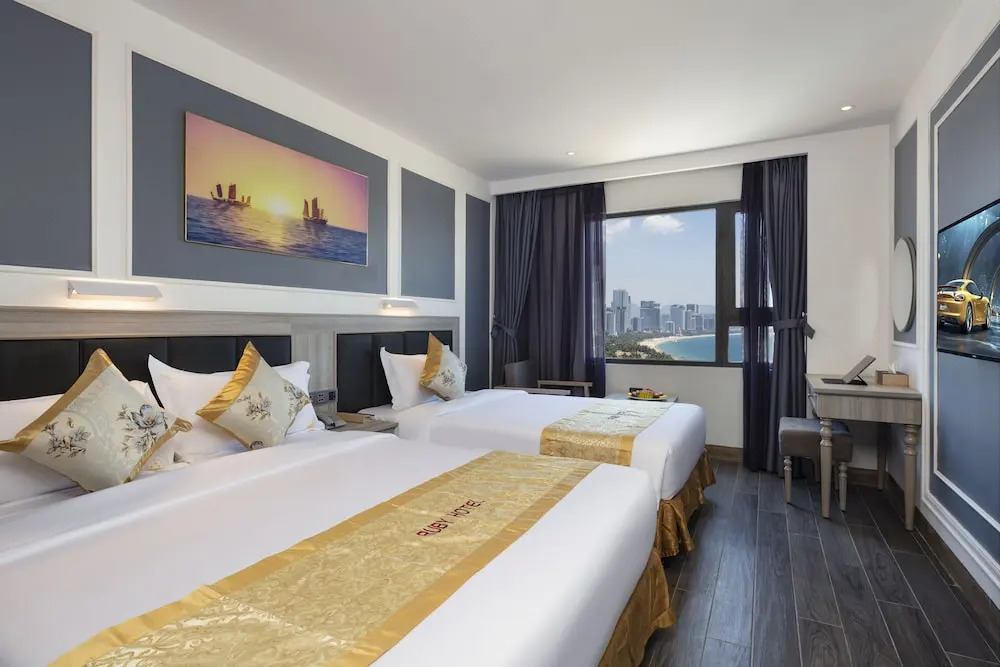 Ruby Luxury Hotel