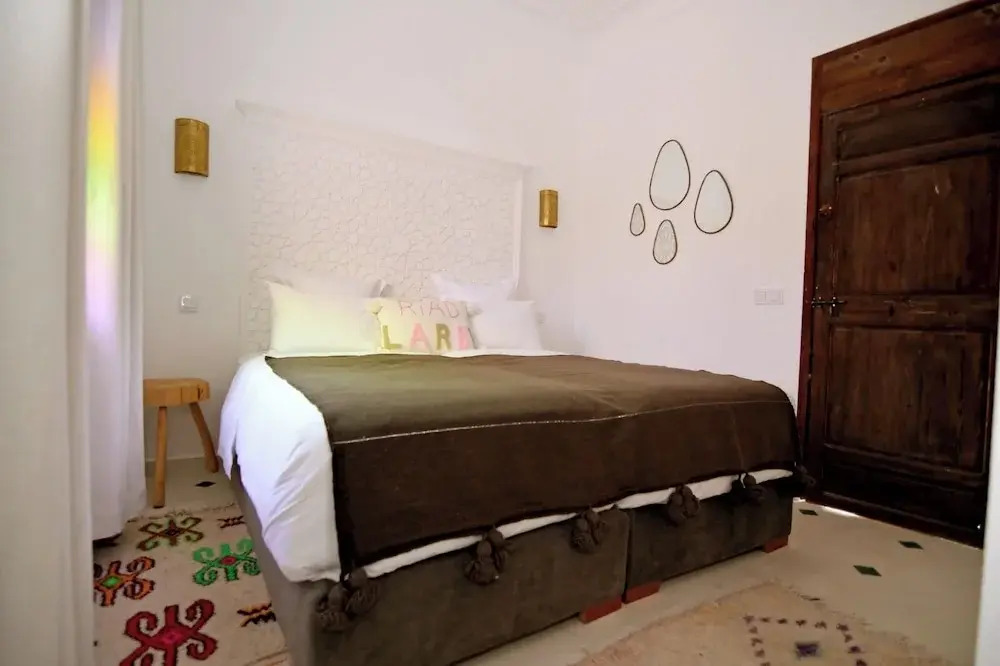 Riad Larbi Khalis