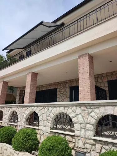 Biuk Apartments