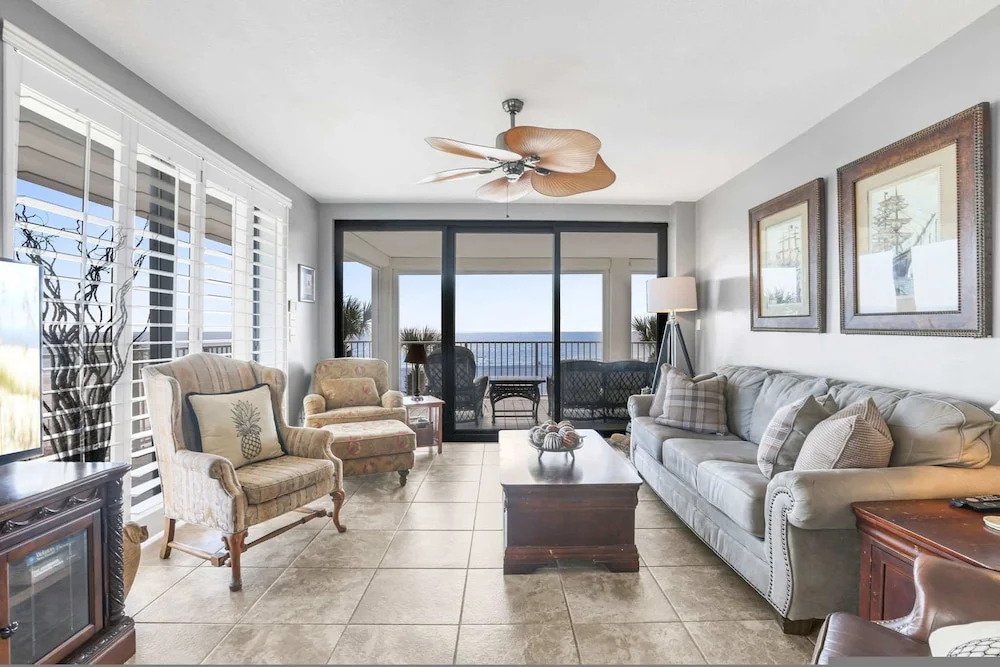 Pelican Pointe 301- Corner Unit 3rd Floor Gulf-front