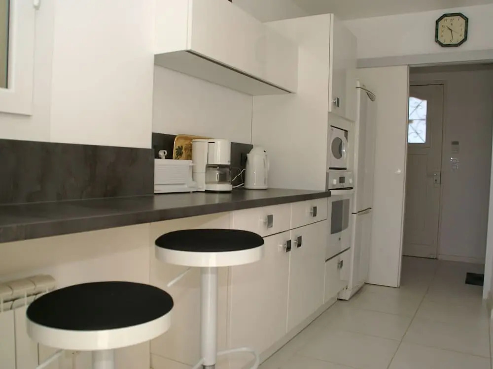 Ideally Located Villa at Ste Maxime, Beautiful sea View, air Conditioning and Large Garden