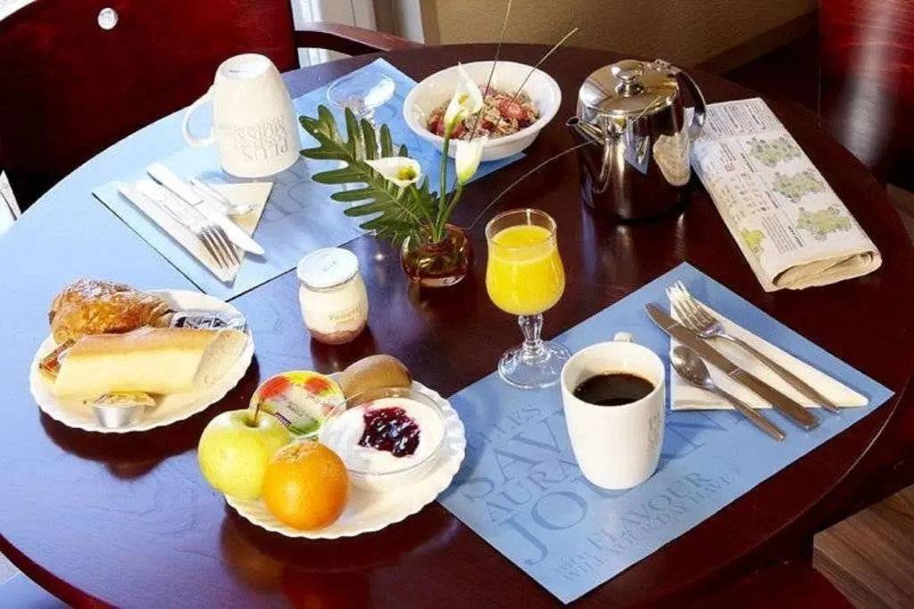 Sure Hotel by Best Western Plaisir