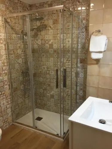Hostal Flor De Lis Lojo