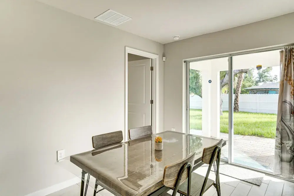 3 Mi to Port Charlotte Beach Park: Home w/ Patio!
