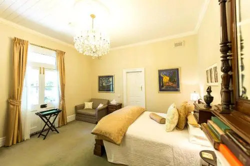 The Greens of Leura Bed & Breakfast