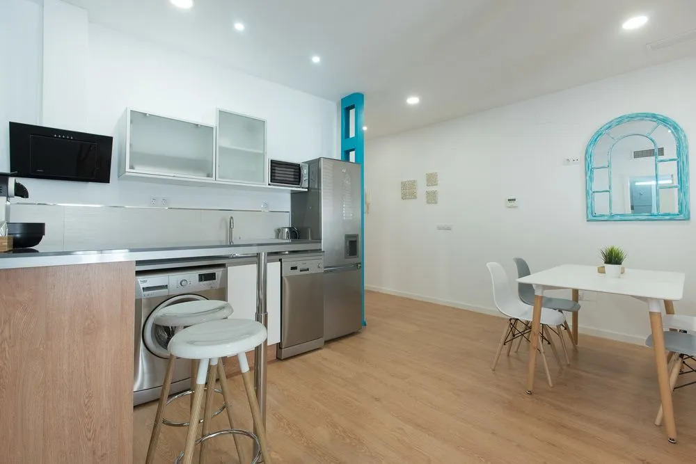 HommyHome Cerrajería - Superb Apartment