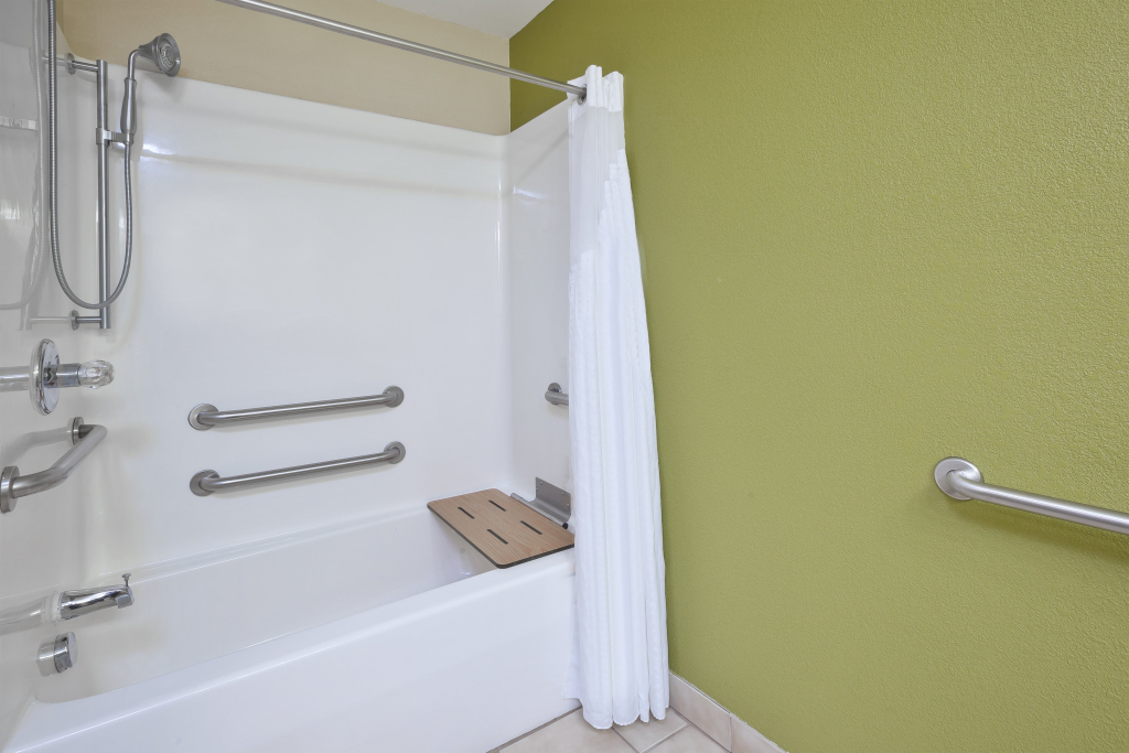 Holiday Inn Express Hotel & Suites Circleville by IHG