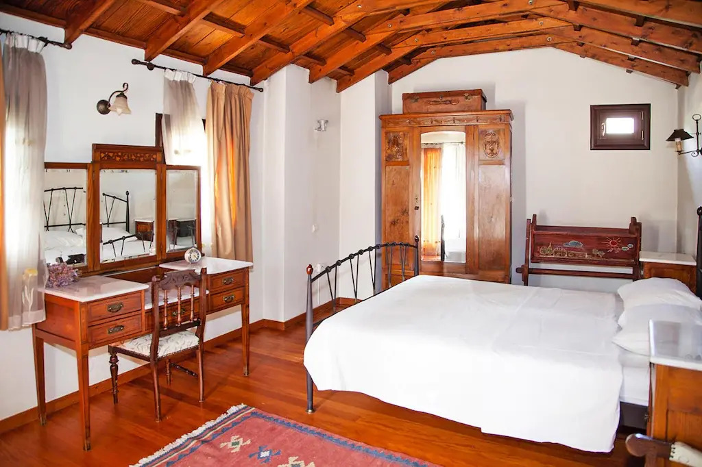 Vacation home in the Archanes with balcony