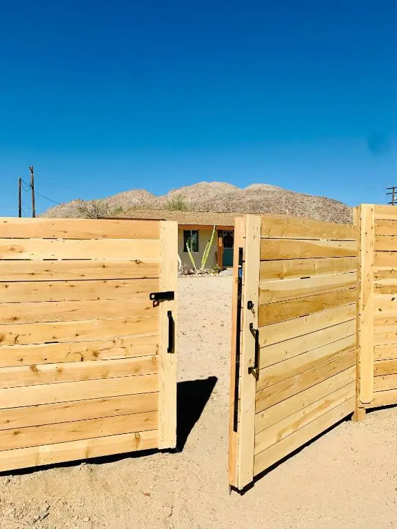 Casa Agave: Comfy Joshua Tree Cottage With Free Breakfast Bar