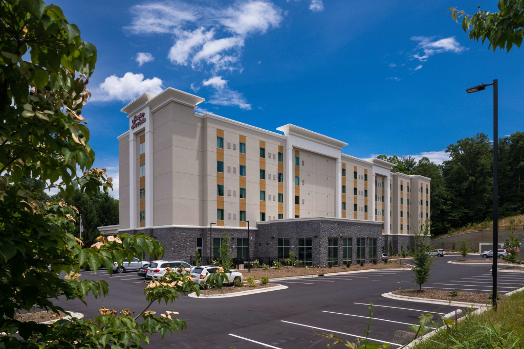 Hampton Inn & Suites-Asheville Biltmore Village, NC