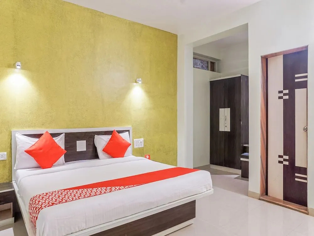 OYO 25095 Hotel Valley View Residency