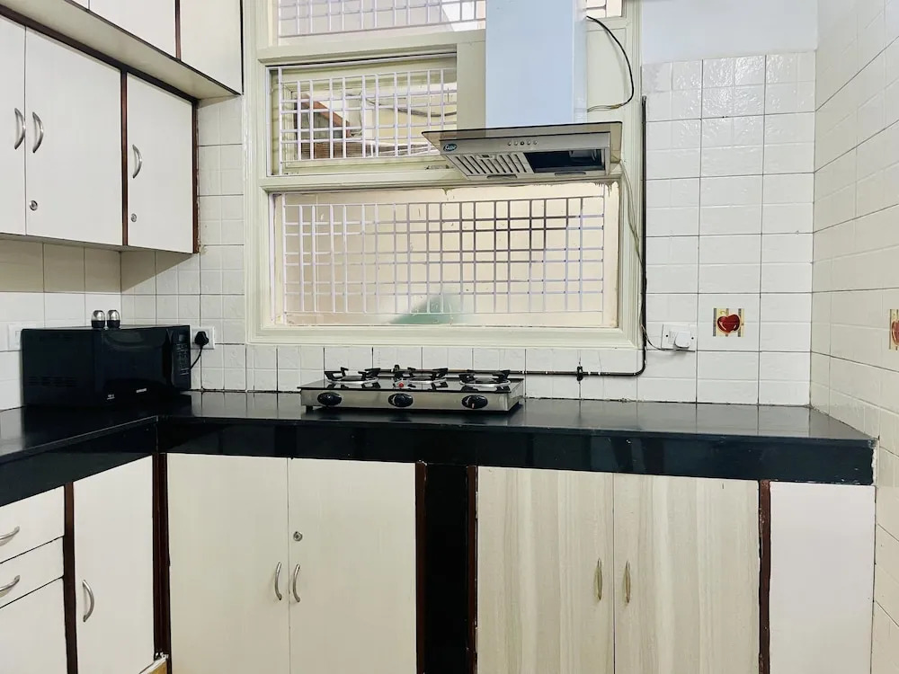 BluO 3BHK Golf course road with Balcony and Lift