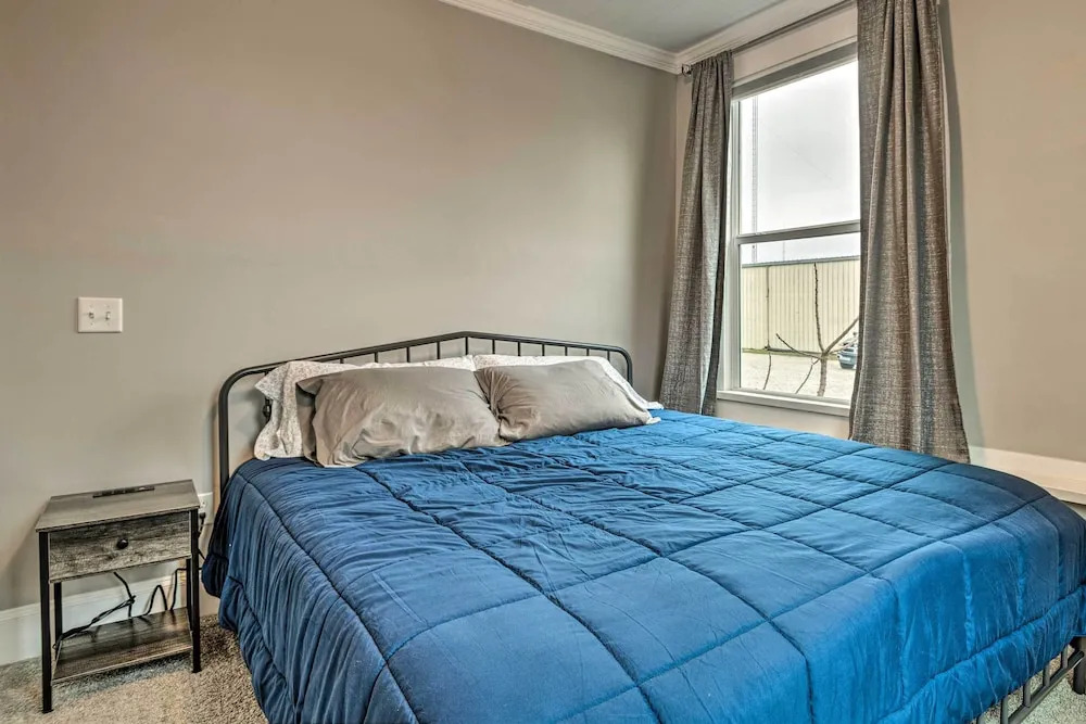 Charming Greencastle Home u003c 1 Mi to DePauw
