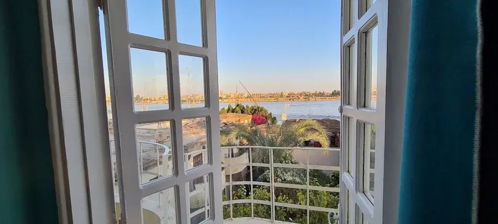 Senmut Luxory Apartments