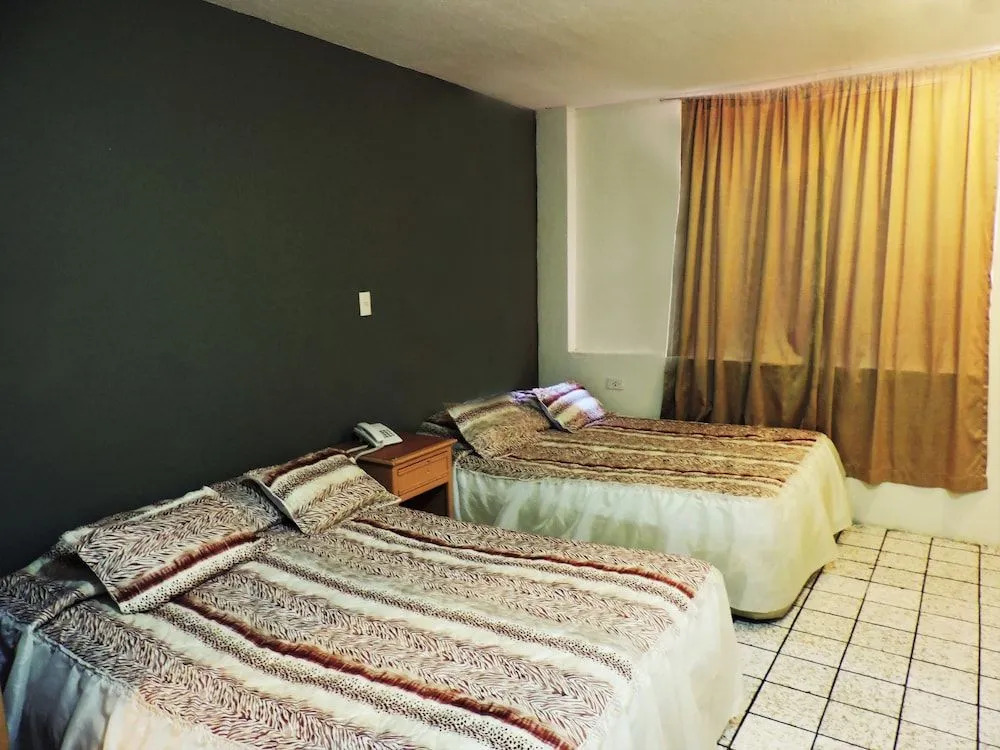 Hotel Grand Reyes