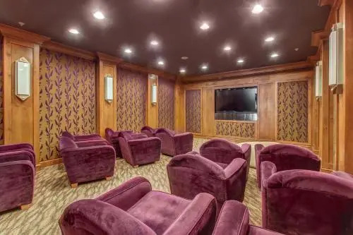 Eagle Springs East 206: White Fir Suite