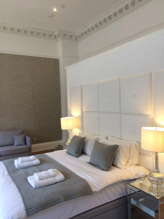 Hanover 71 Suites
