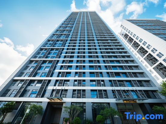Sanya Central Jiayue Bixuan Hotel (Qiangqing Sea Travel Duty-Free Shop)