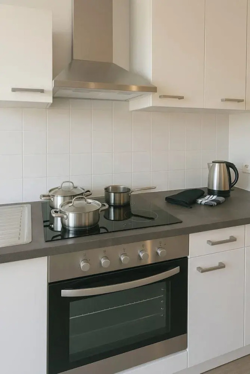 Aurora Living – 15 Min Airport | Business Design Apartments