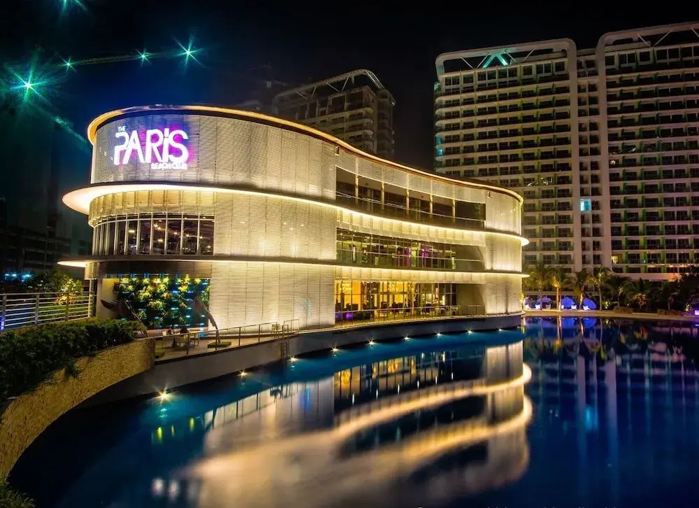 Urban Oasis Staycation
