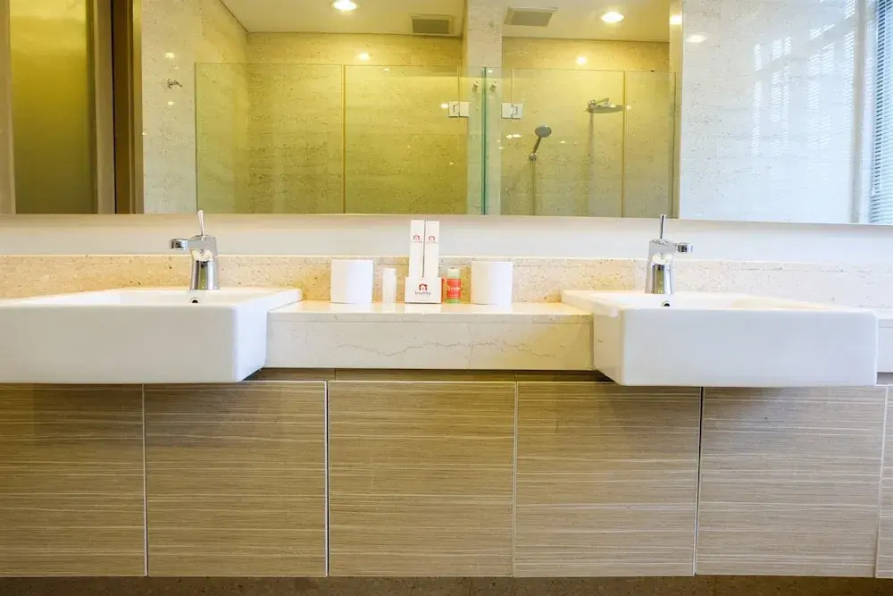 Luxurious 3br Senopati Suites Apartment Near Scbd