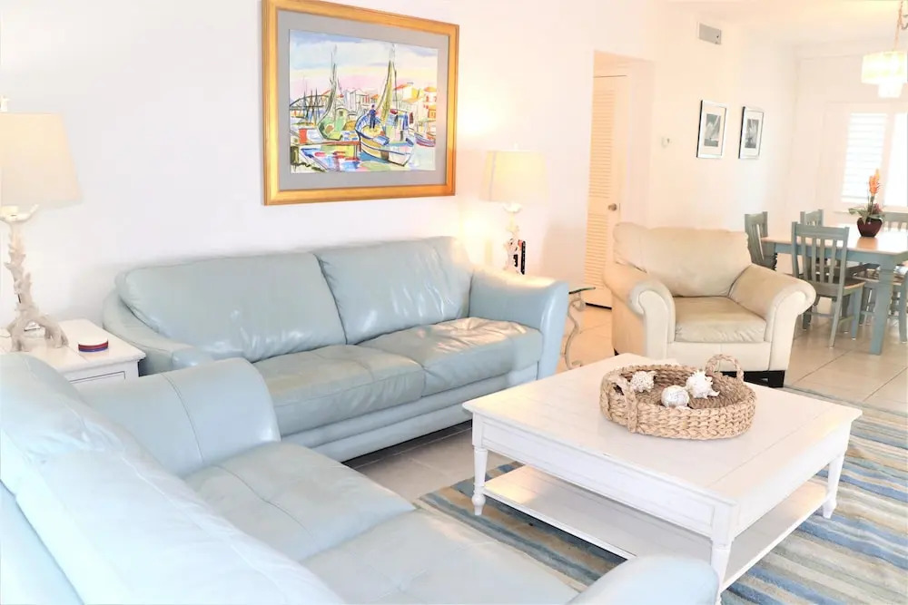 Jamaica Royale T22 - 2 Br Condo